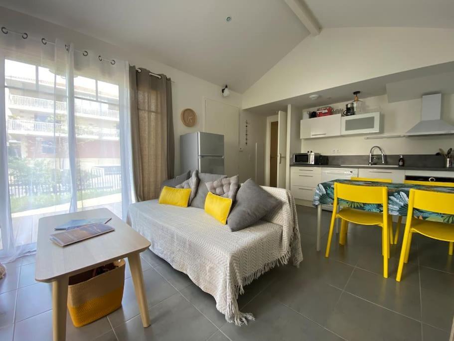 Maison Typee Arcachonnaise Avec Piscine Commune Ла-Тест-де-Бюш Экстерьер фото
